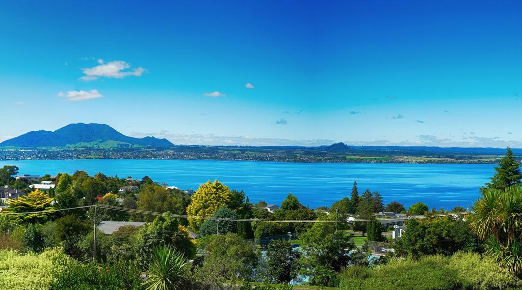 Tauhara Sunrise Lodge Taupo Exterior photo
