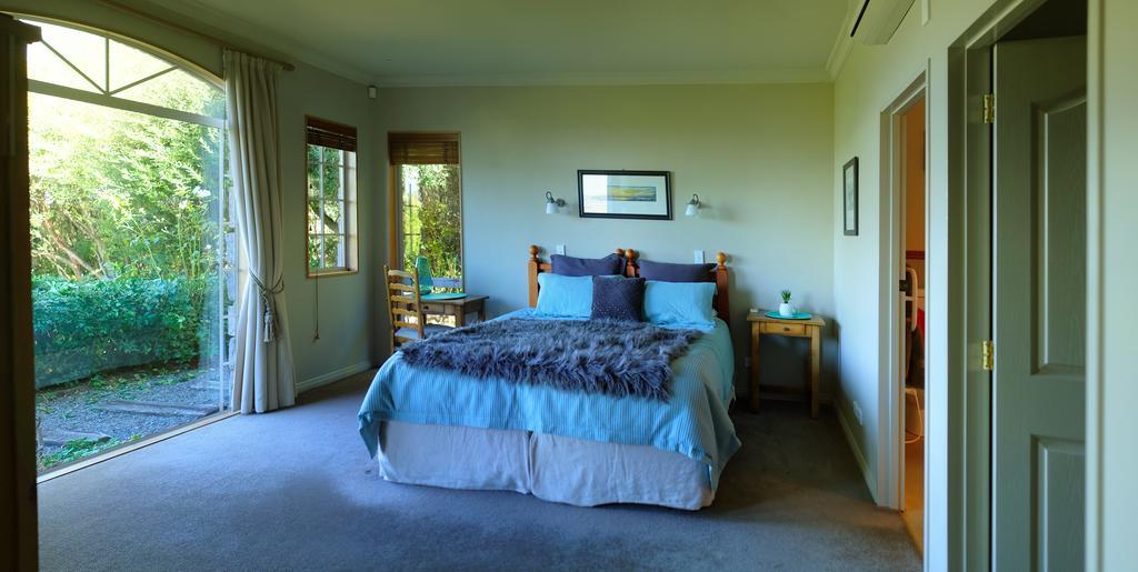 Tauhara Sunrise Lodge Taupo Exterior photo
