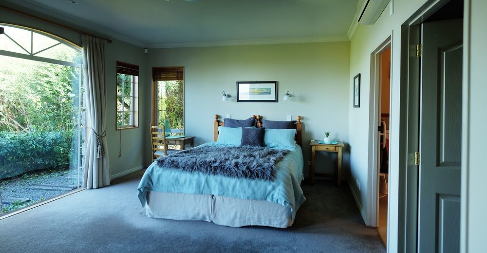 Tauhara Sunrise Lodge Taupo Exterior photo