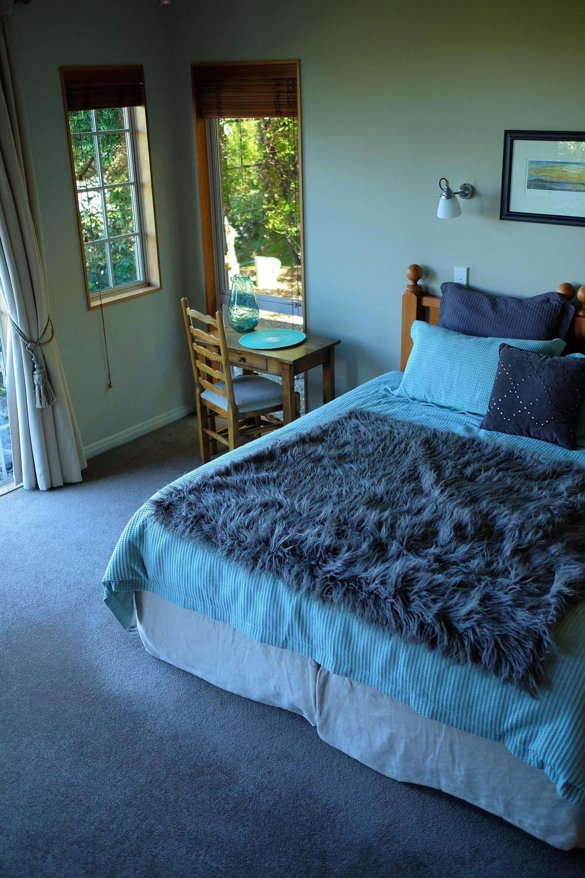 Tauhara Sunrise Lodge Taupo Exterior photo